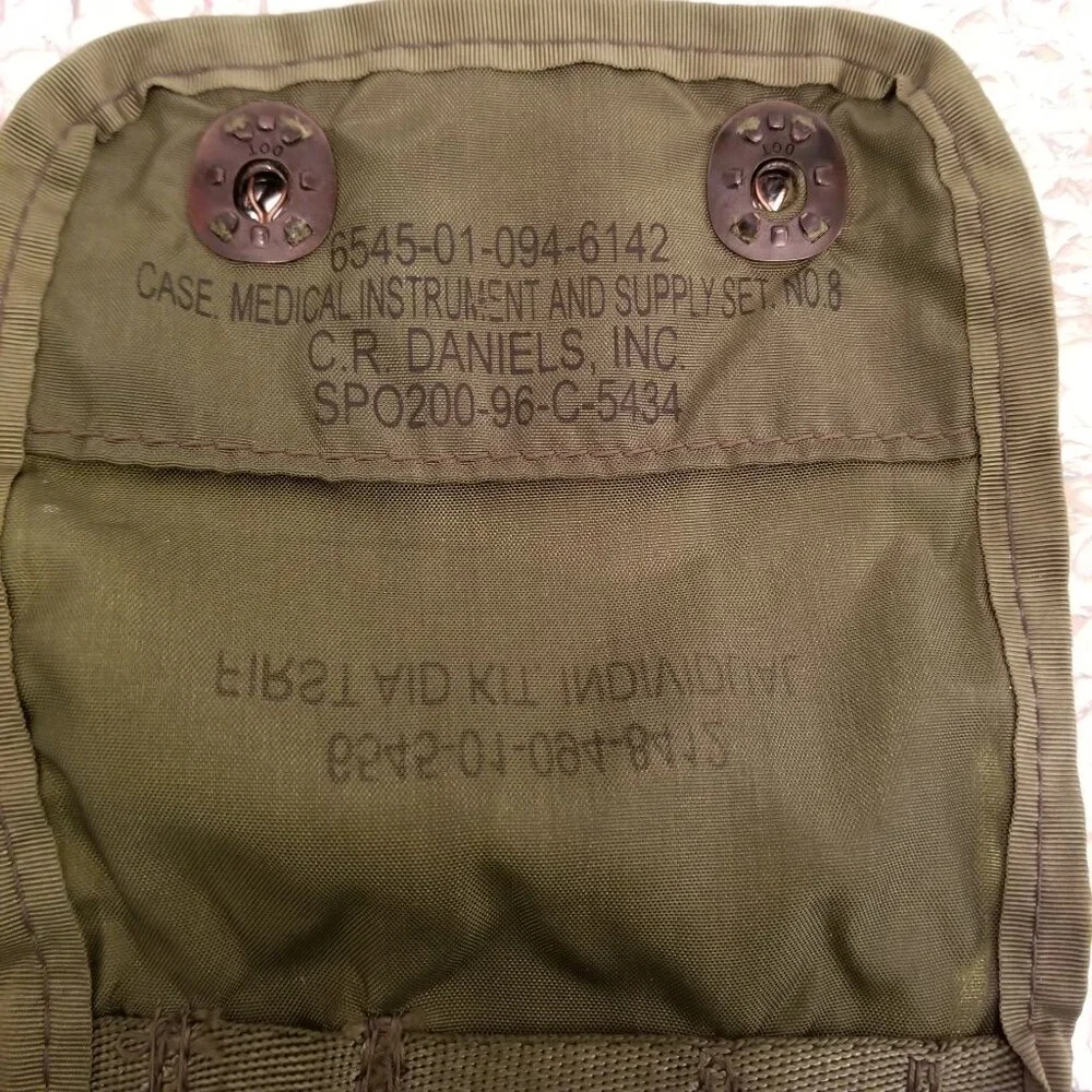 Vintage (1990) Military Issued Stocked First Aid Kit - Picture 4 of 10